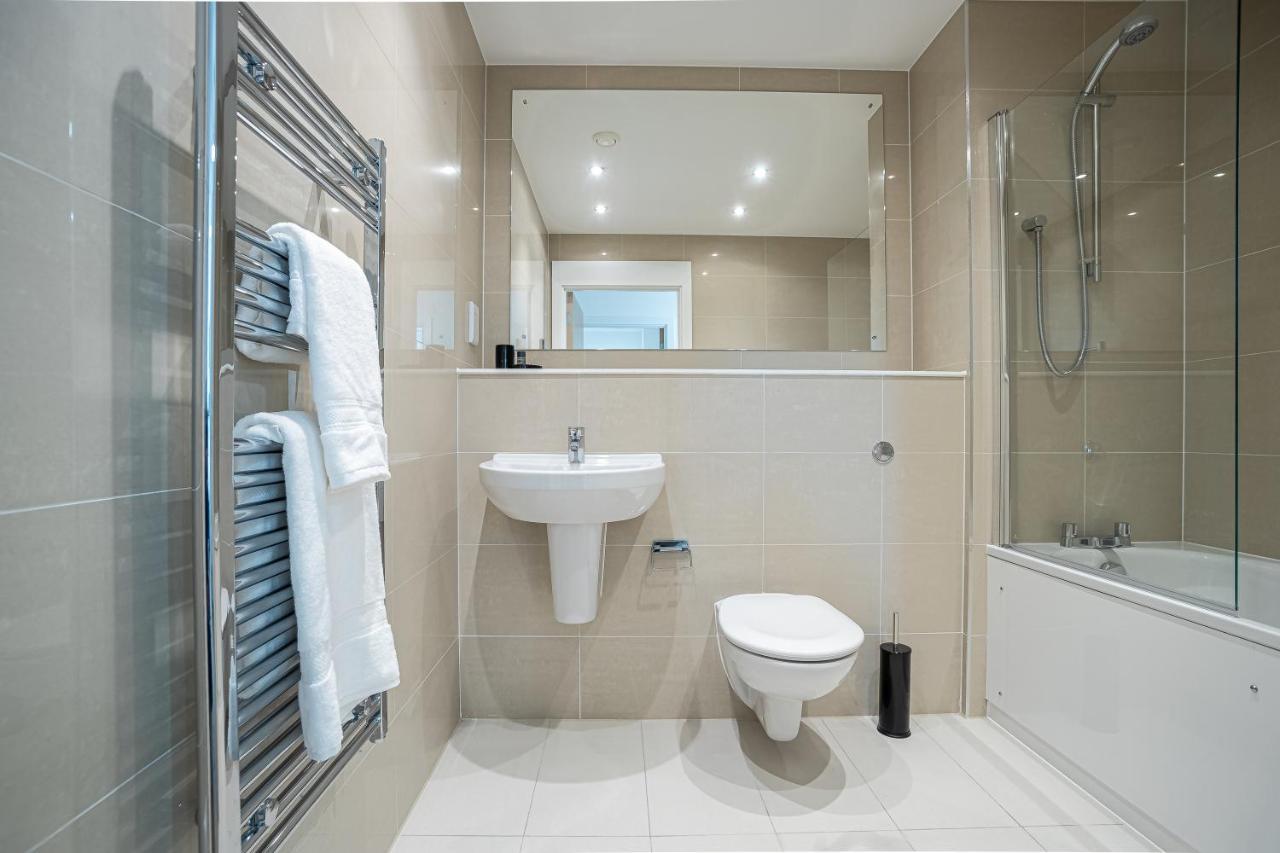Luxe Apartments Bracknell Near Ascot, Legoland, Windsor, Lexicon - Free Parking & Gym 외부 사진